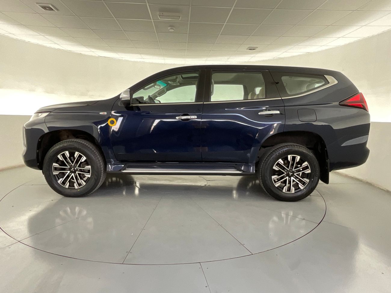 Mitsubishi Montero GLS Mid| 1 year free warranty | Flood Free