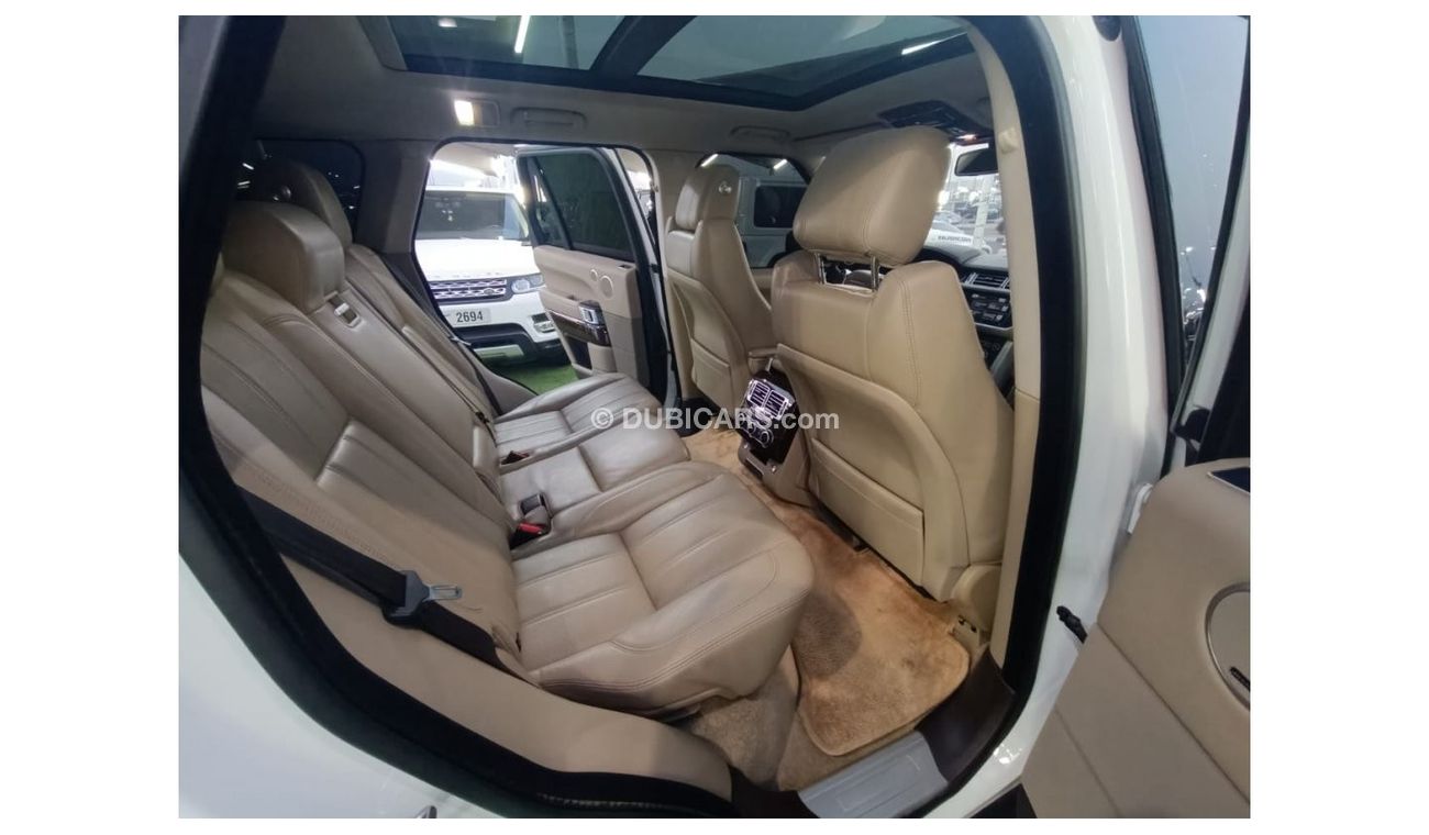 Rover City Rover The car is very good, in perfect condition, looks clean from the inside and outside without any acci