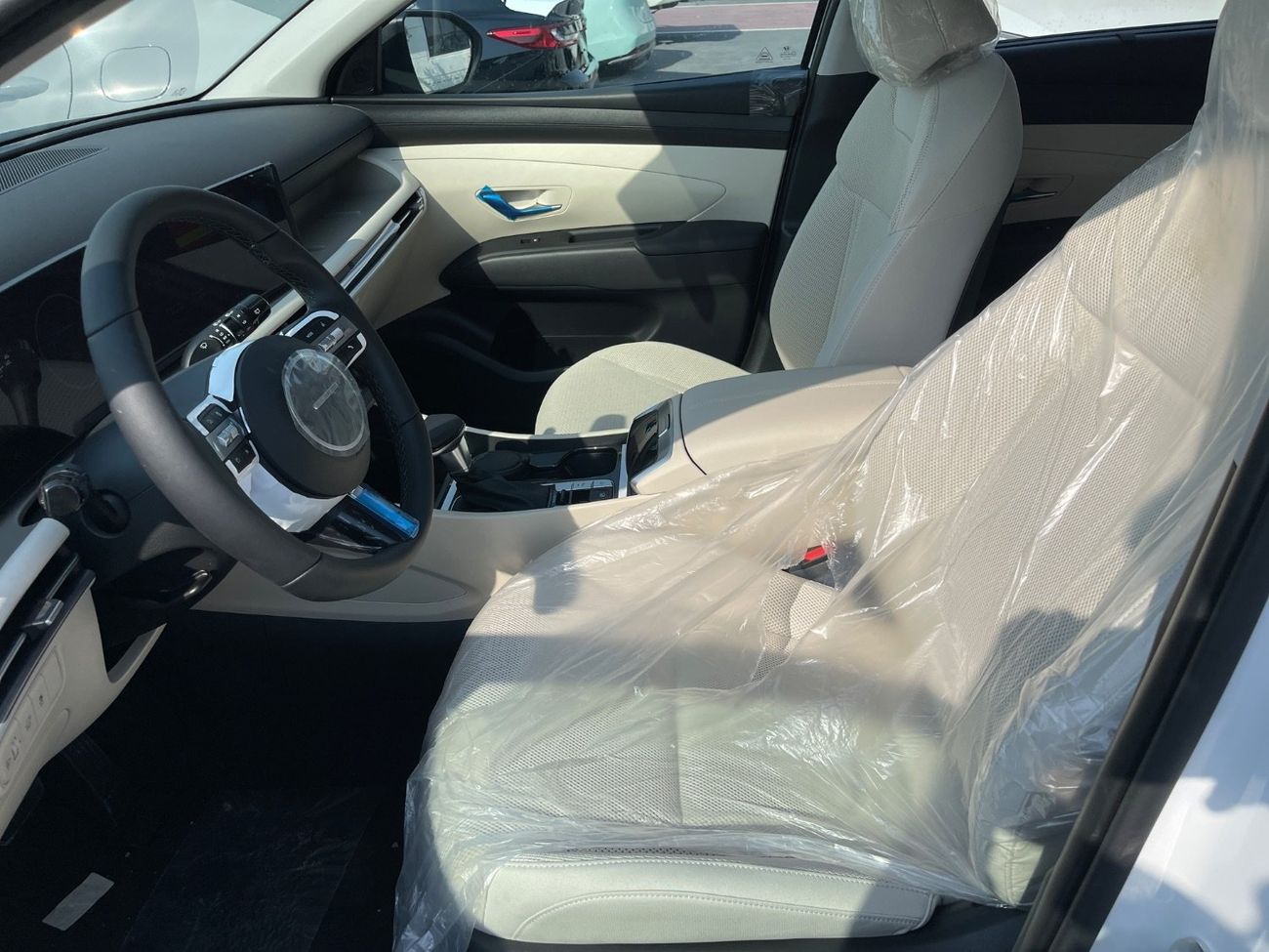 Hyundai Tucson Comfort 2.0L Double tone 2.0L