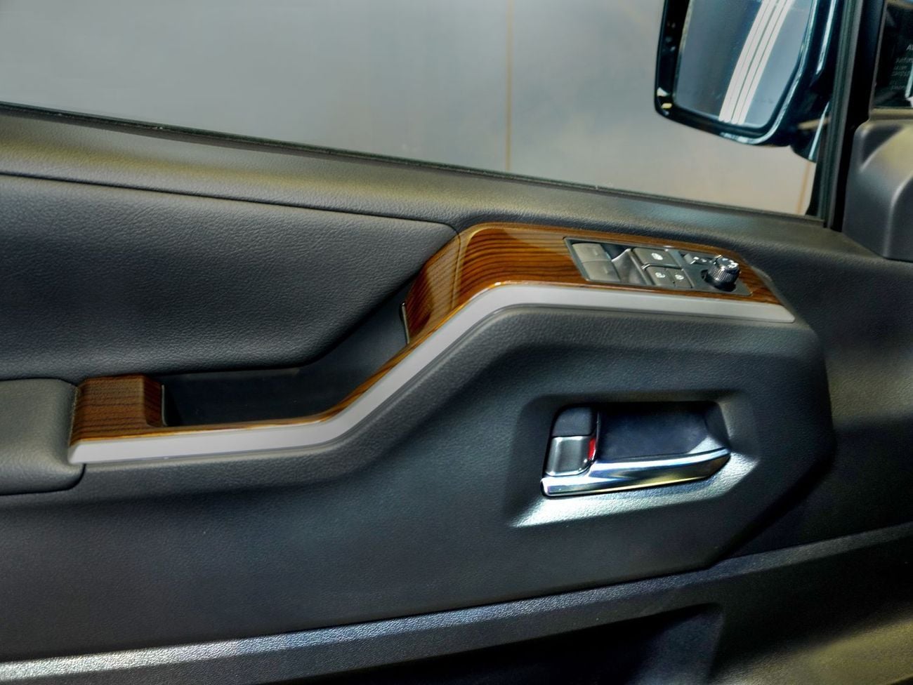 تويوتا جرافينا Dubai Registration | 2026 | 3 Years Agency Warranty  Service Contract