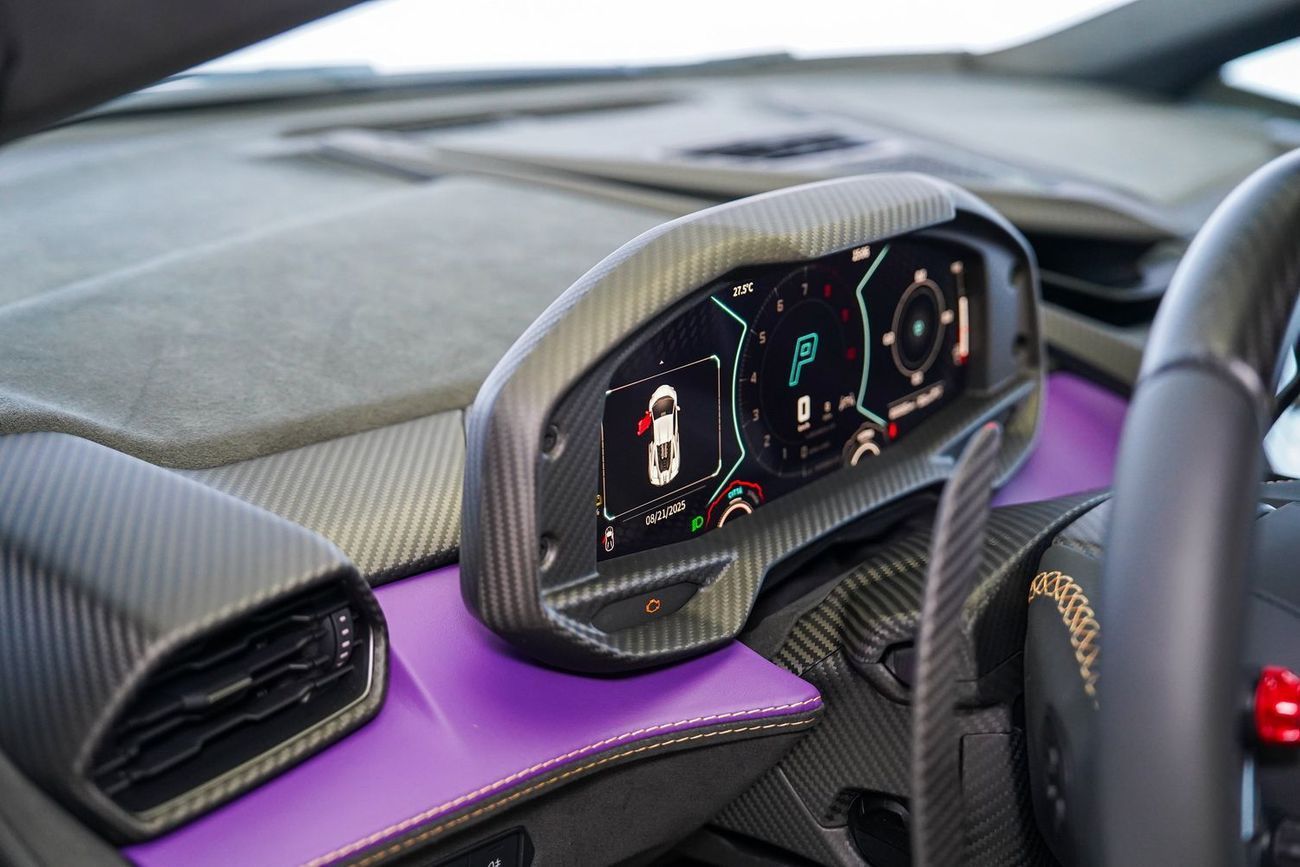 لامبورغيني ريفويلتو 6.5L V12 Hybrid