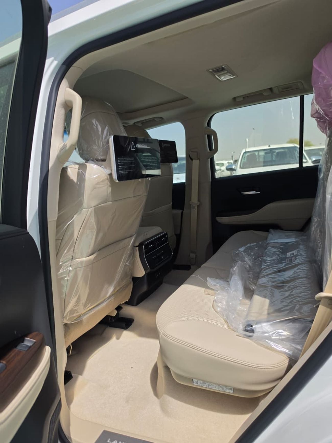 Toyota Land Cruiser Toyota Land Cruiser GXR Limited 4.0L 2026 – Full Option | 4.0L V6 | White Exterior | Beige Interior