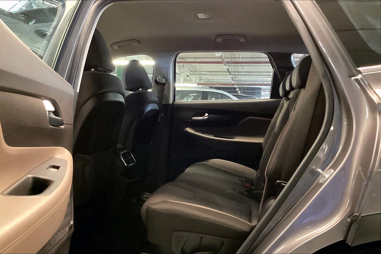 Hyundai Santa Fe Smart | National Day Celebration | Guaranteed Warranty | 0 Down Payment