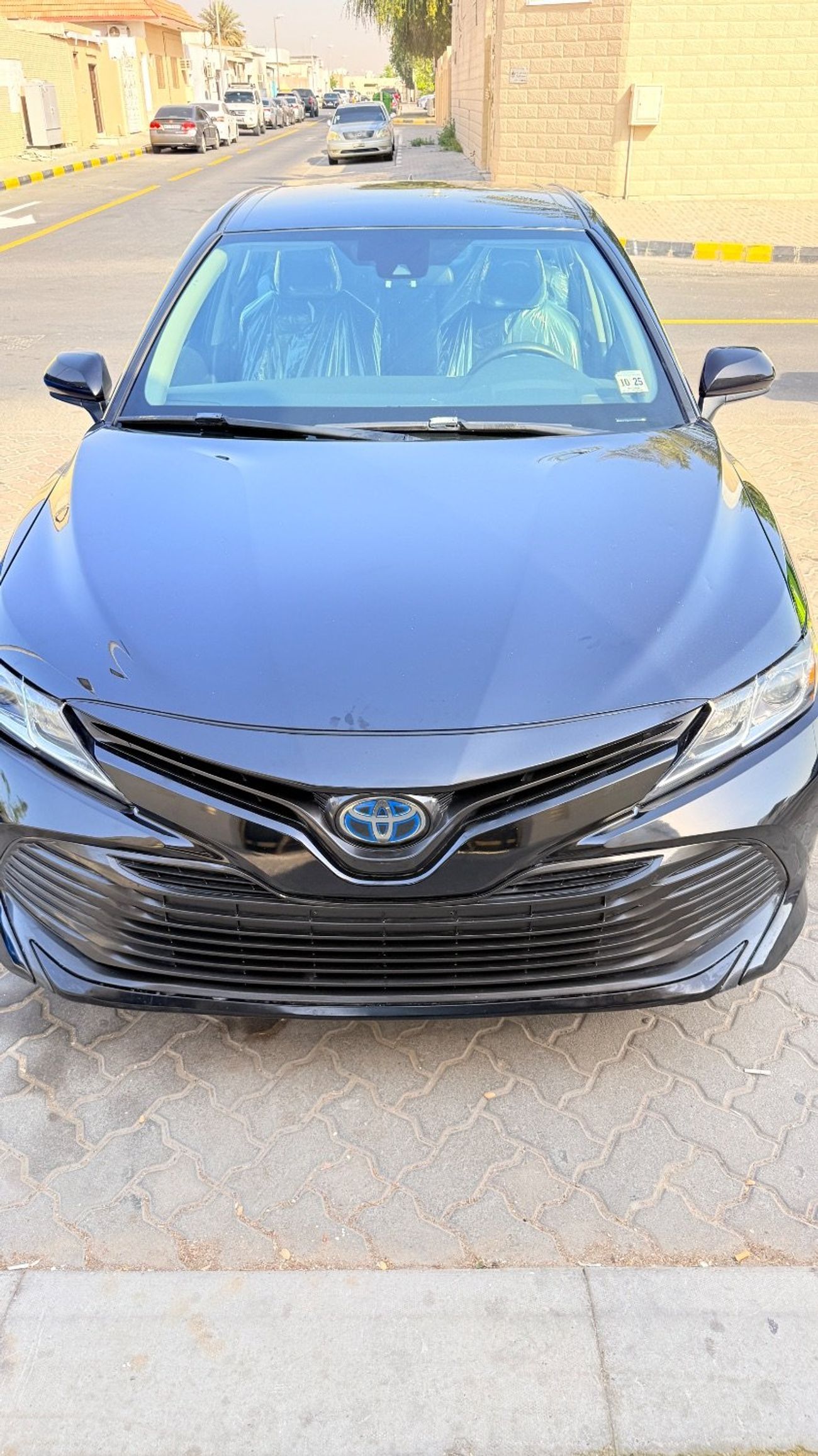Toyota Camry LE 2.5L (176 HP)