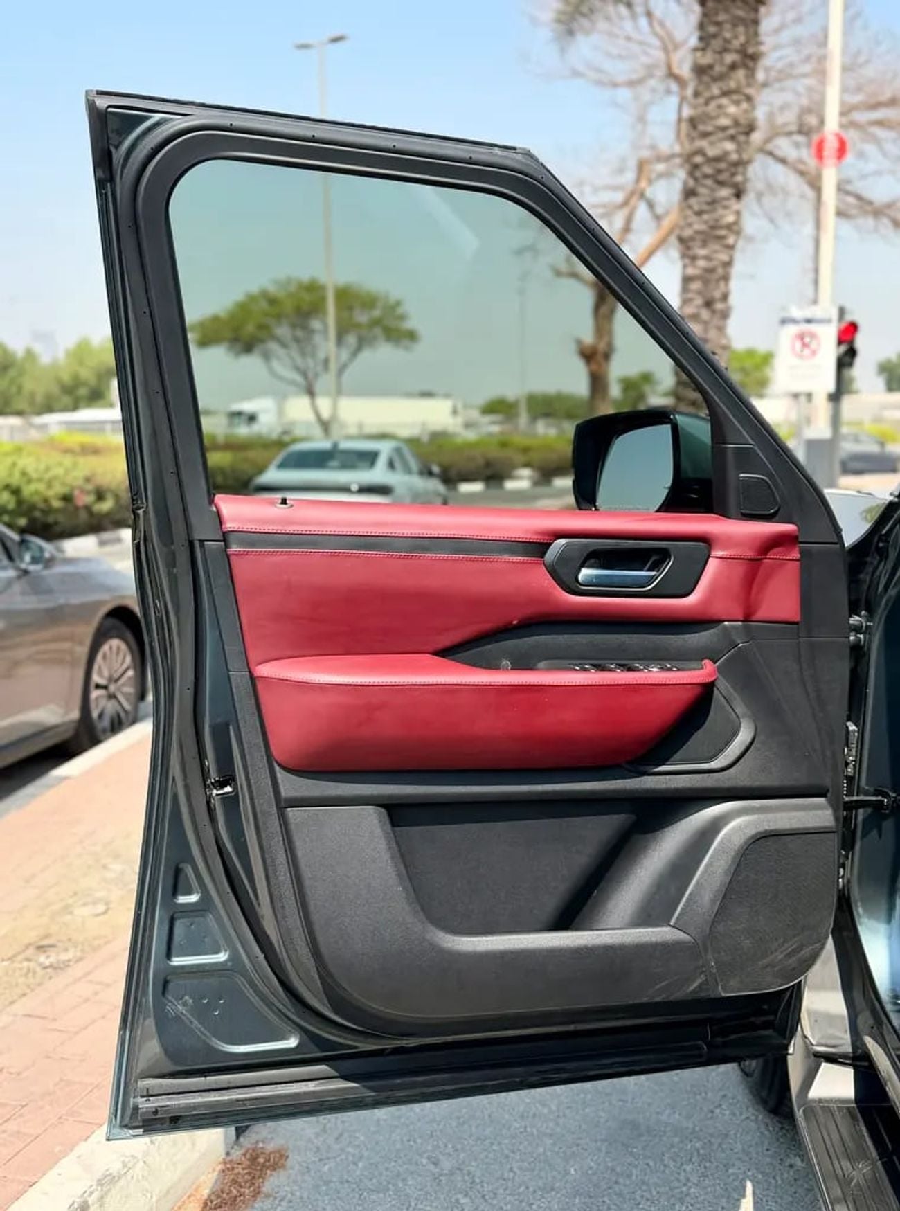 Nissan Patrol SE T2 T2 / GCC Specs / with 31,565 Km Driven
