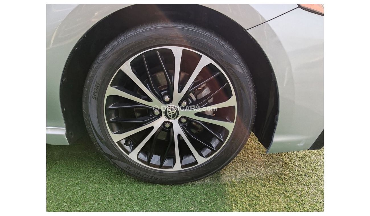 Toyota Camry SE Warranty one year