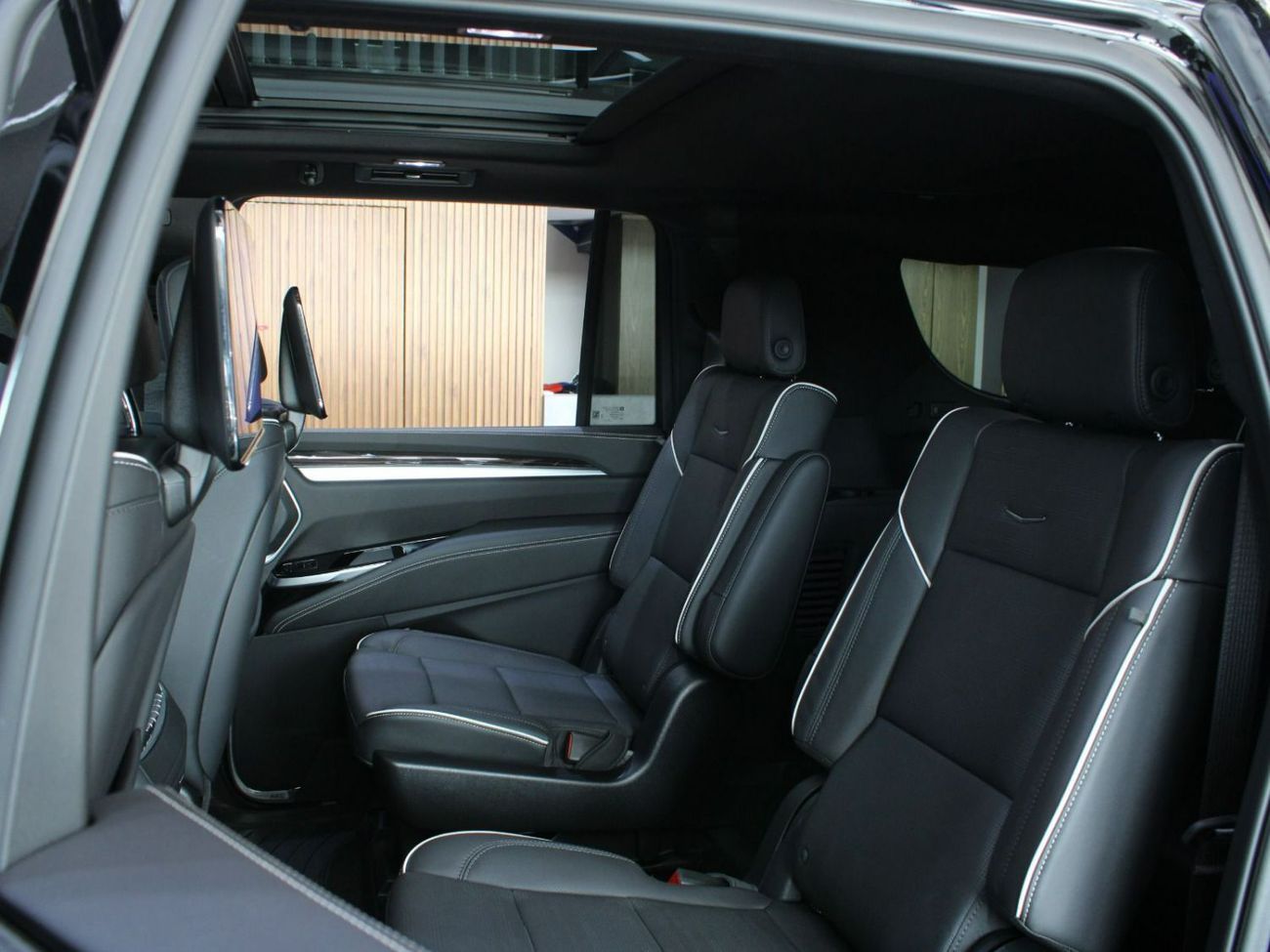 Cadillac Escalade Sport Platinum 6.2L 4WD