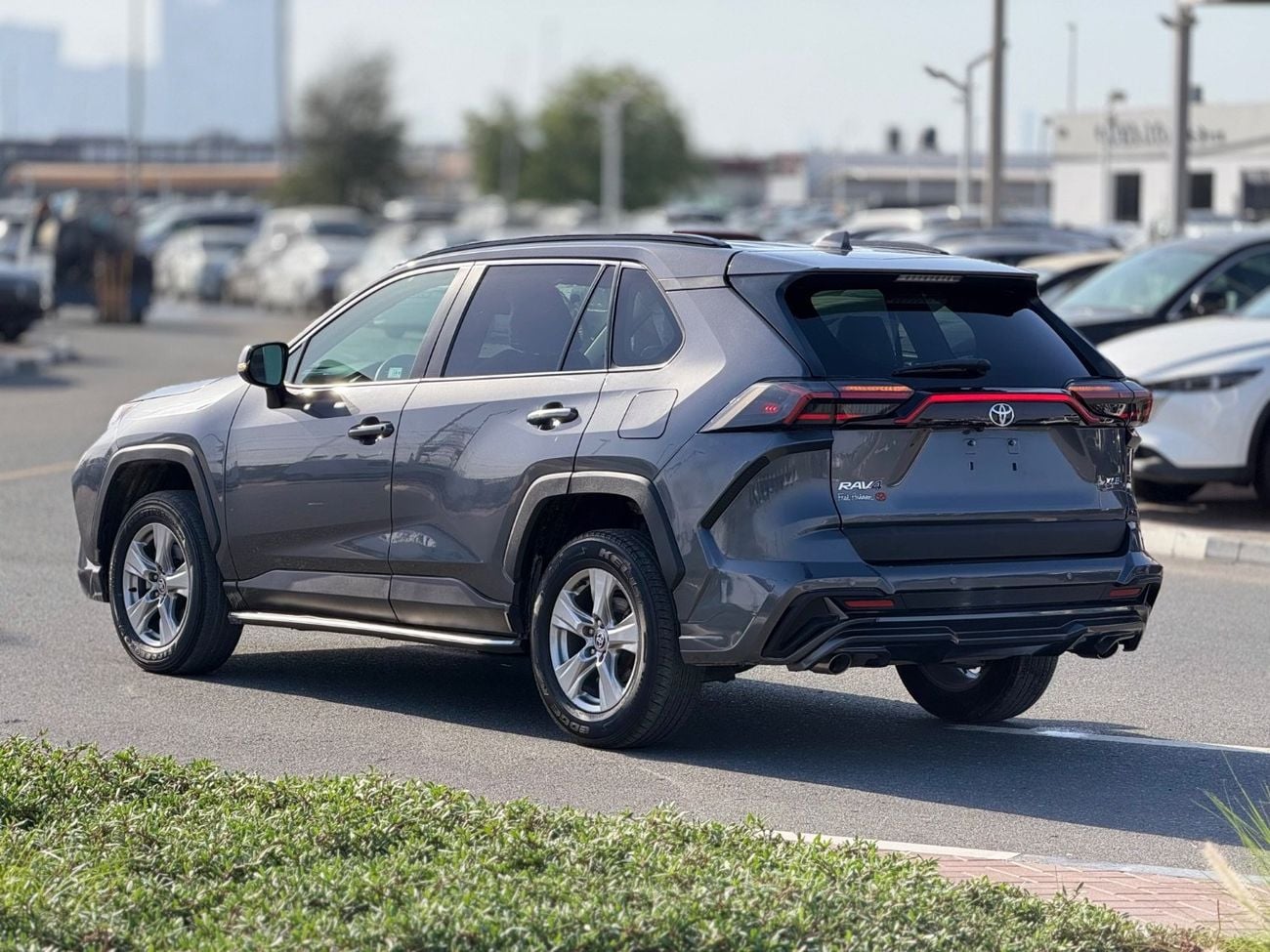 Toyota RAV4 XLE full option