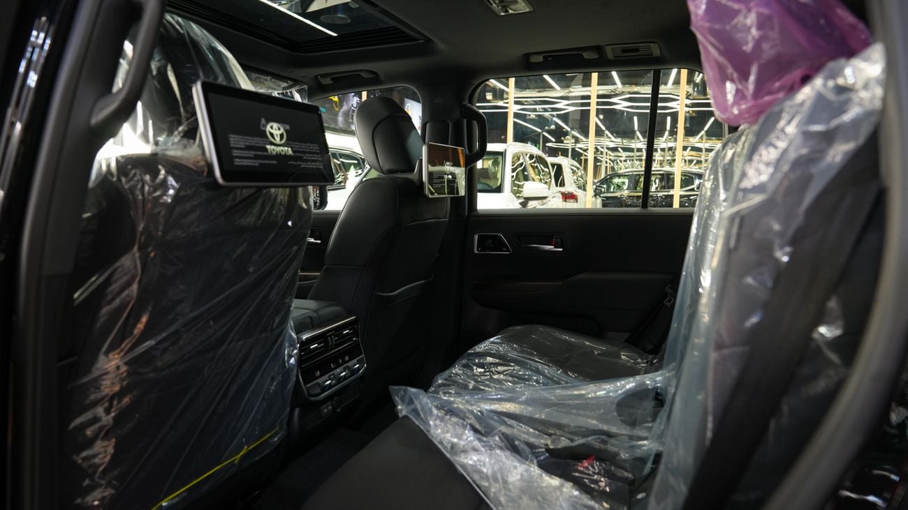 Toyota Land Cruiser VXR