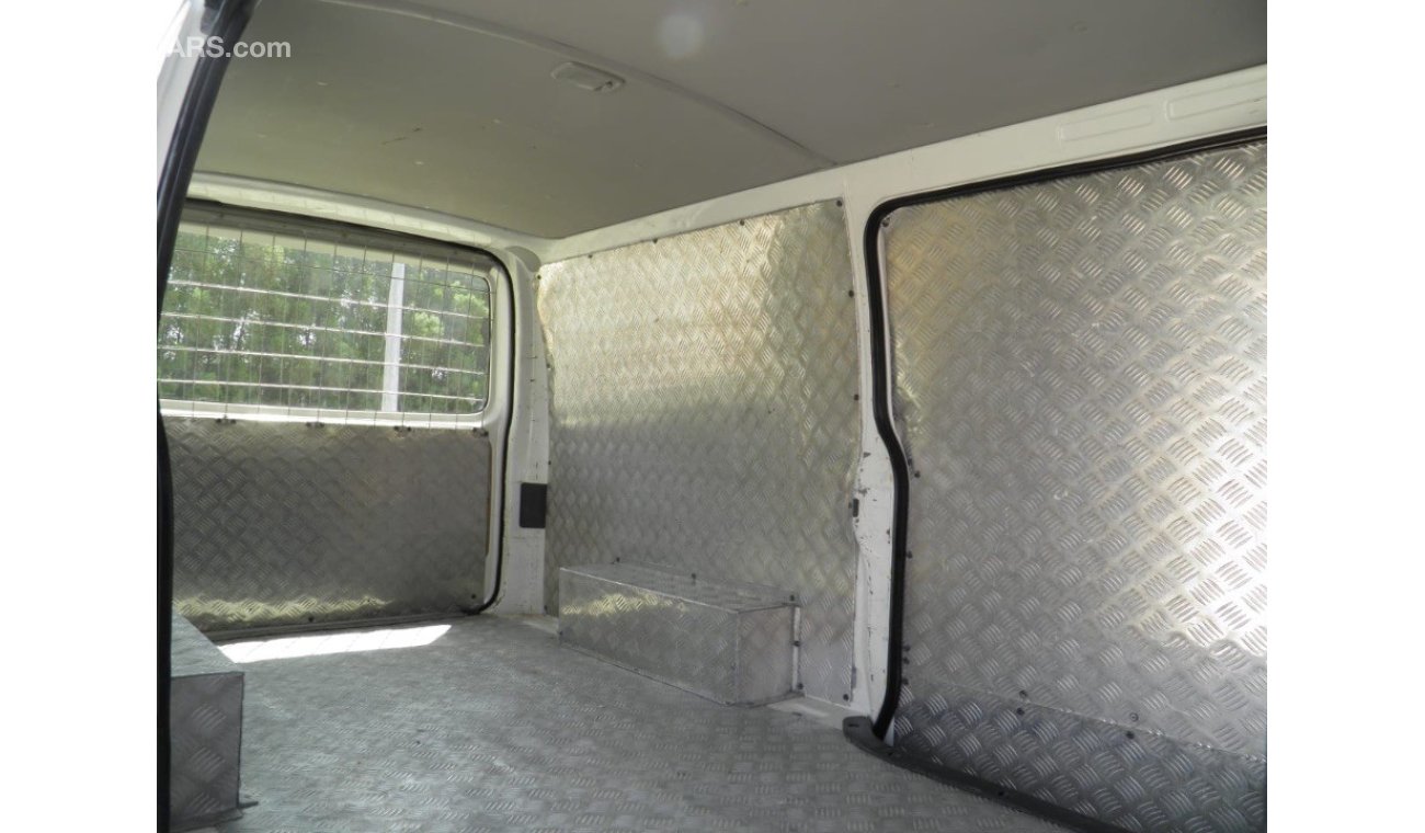 Toyota Hiace 2013 ref#681