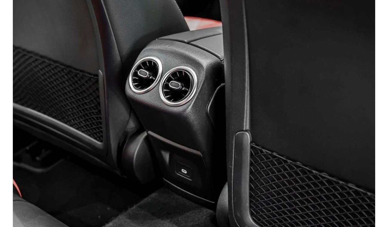 مرسيدس بنز A 35 AMG Premium + 2.0L