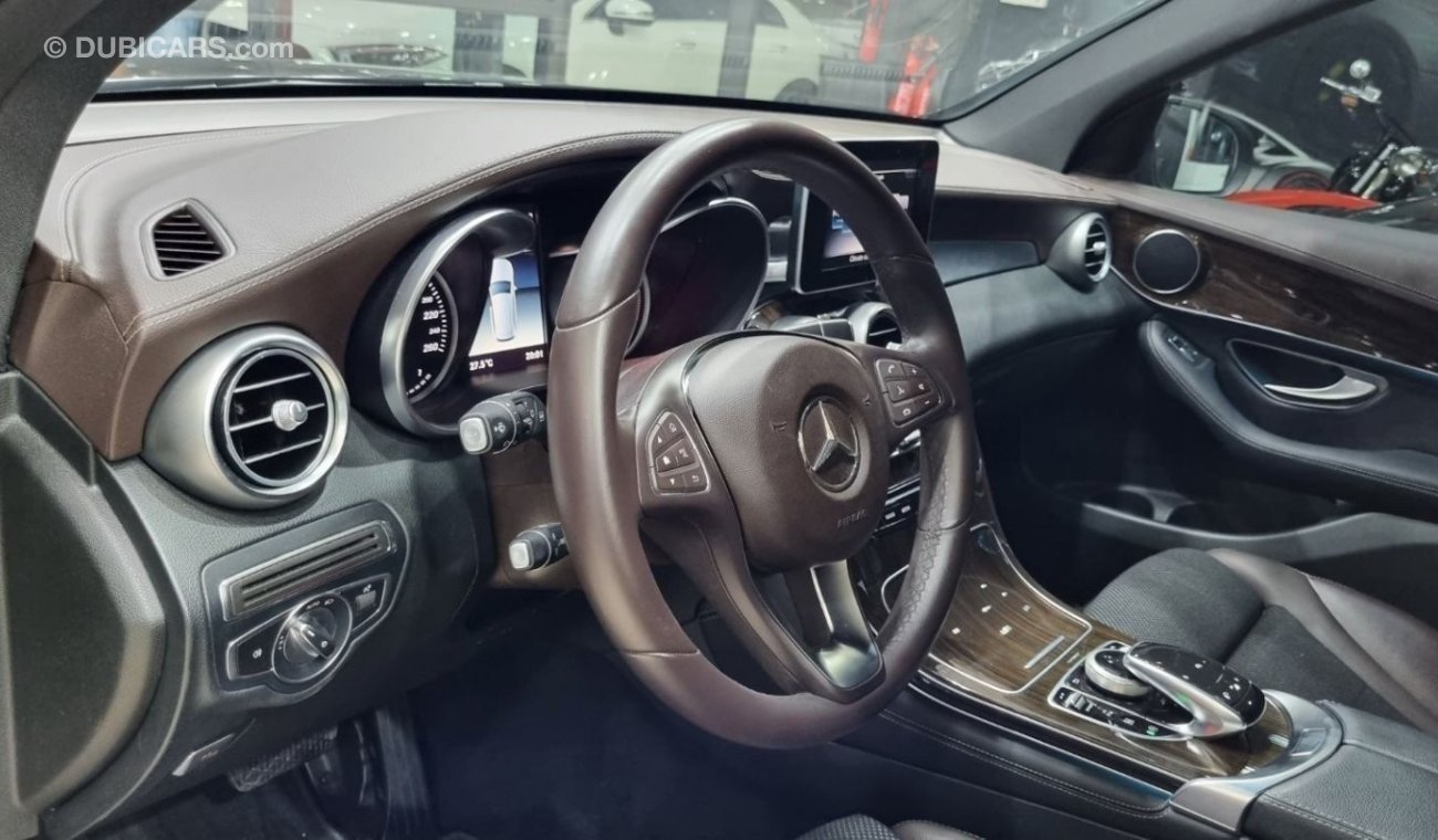 Mercedes-Benz GLC 250 Std MERCEDES GLC 250 GCC IN BEATIFUL CONDITION FOR 129K AED