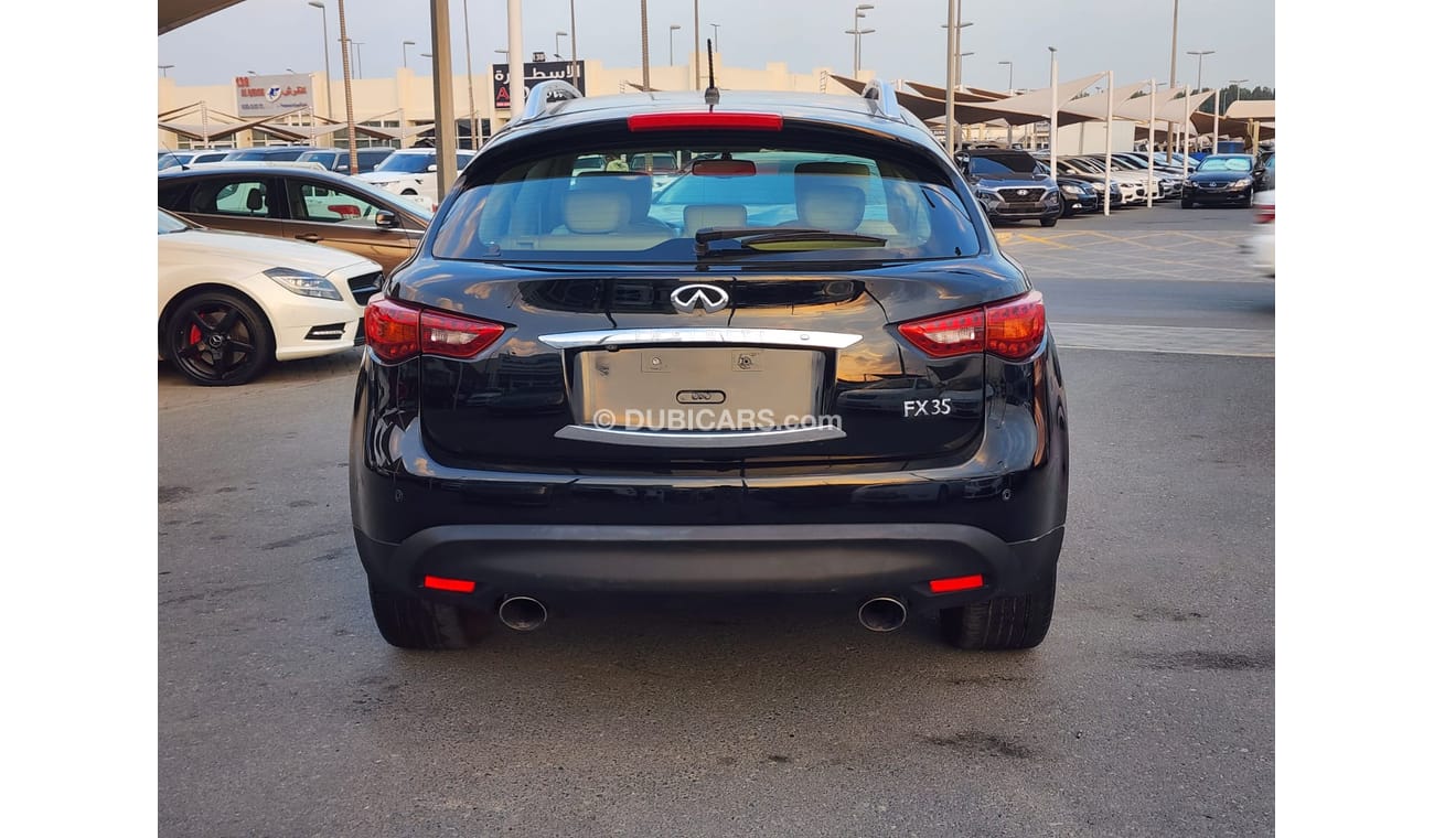 Infiniti FX35 Infiniti FX 35_Gcc_2012_Excellent_Condition _Full option