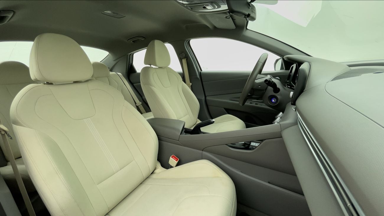 Hyundai Elantra COMFORT 1.6 | Zero Down Payment | Home Test Drive