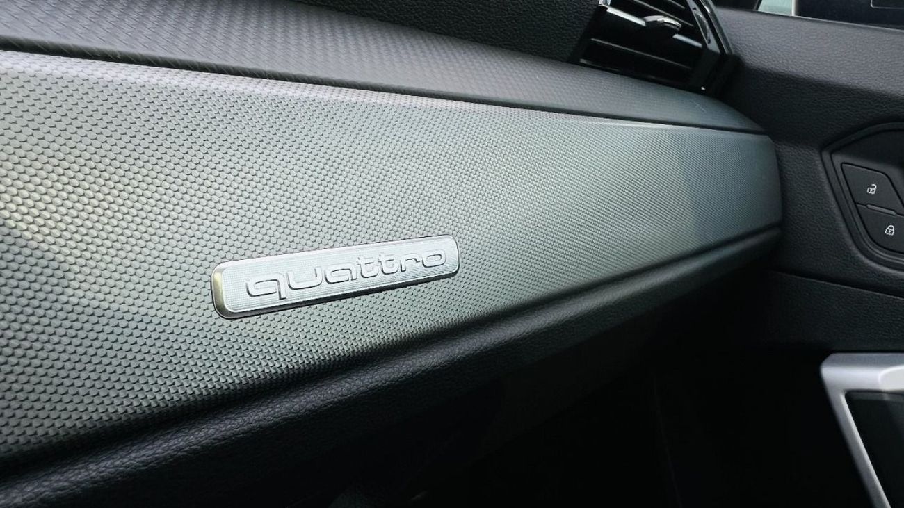 أودي Q3 40 TFSI quattro S لاين