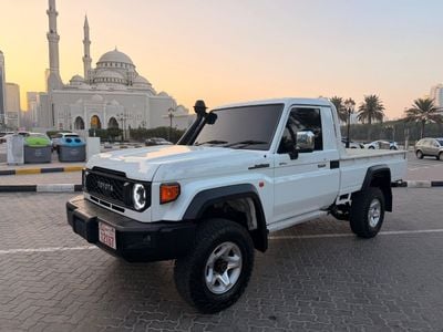 تويوتا لاند كروزر بيك آب GXL V8 Turbo Diesel Right Hand Drive