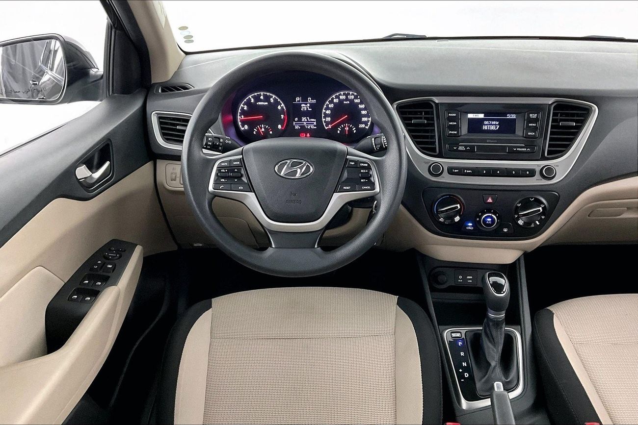 هيونداي أكسنت Smart / GL | عرض العيد الحصري | خالية من أضرار الفيضانات