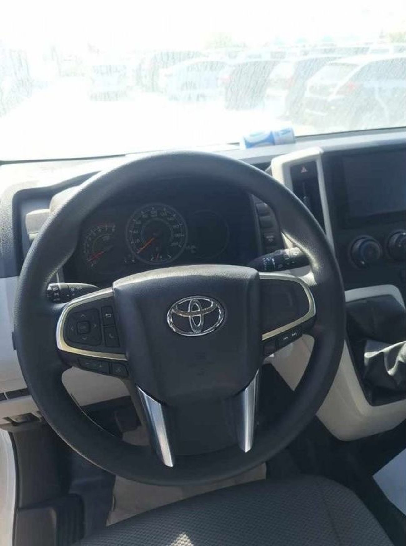 تويوتا هاياس 3.5 L , 13 seats , manual