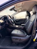 Toyota RAV4 XLE 2.5 L AWD leather seats, push start 2024