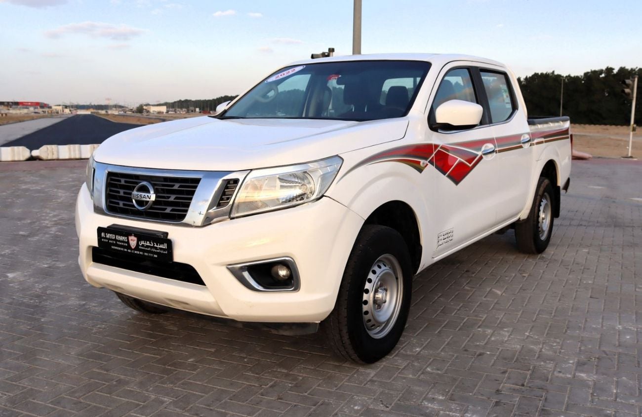 Nissan Navara CSF 2.5L (168 HP) RWD Nissan Navara -2022- GCC- Accident-Free -2.5L-2WD- Real Wheel drive - Excellen