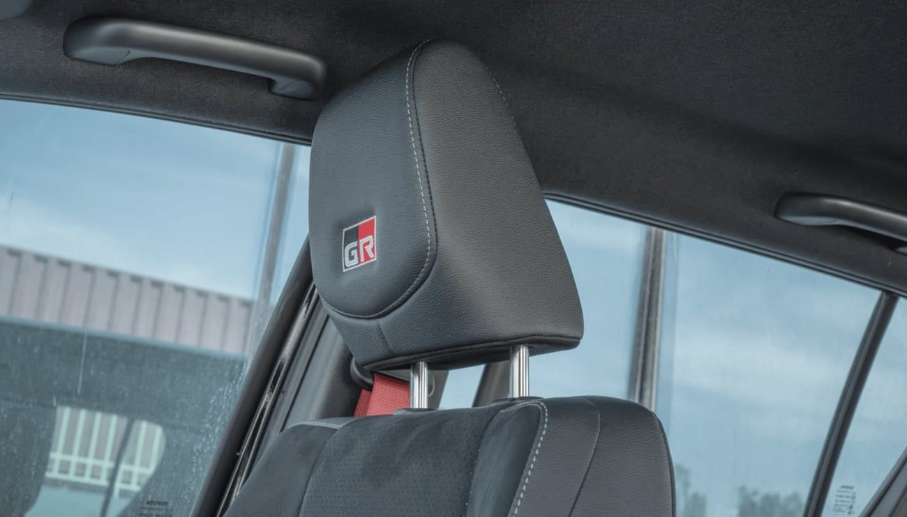 تويوتا هيلوكس GR SPORT 2.8 Diesel 26/26 Black on Black