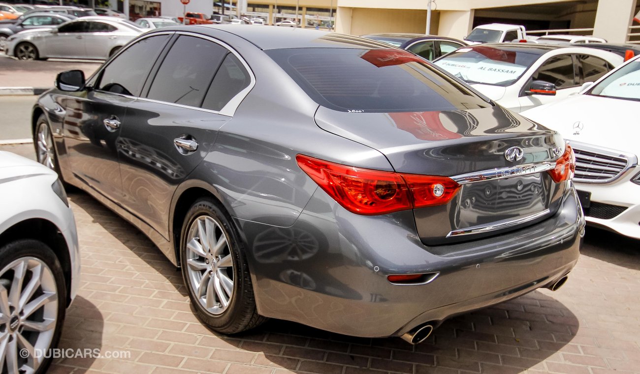 إنفينيتي Q50