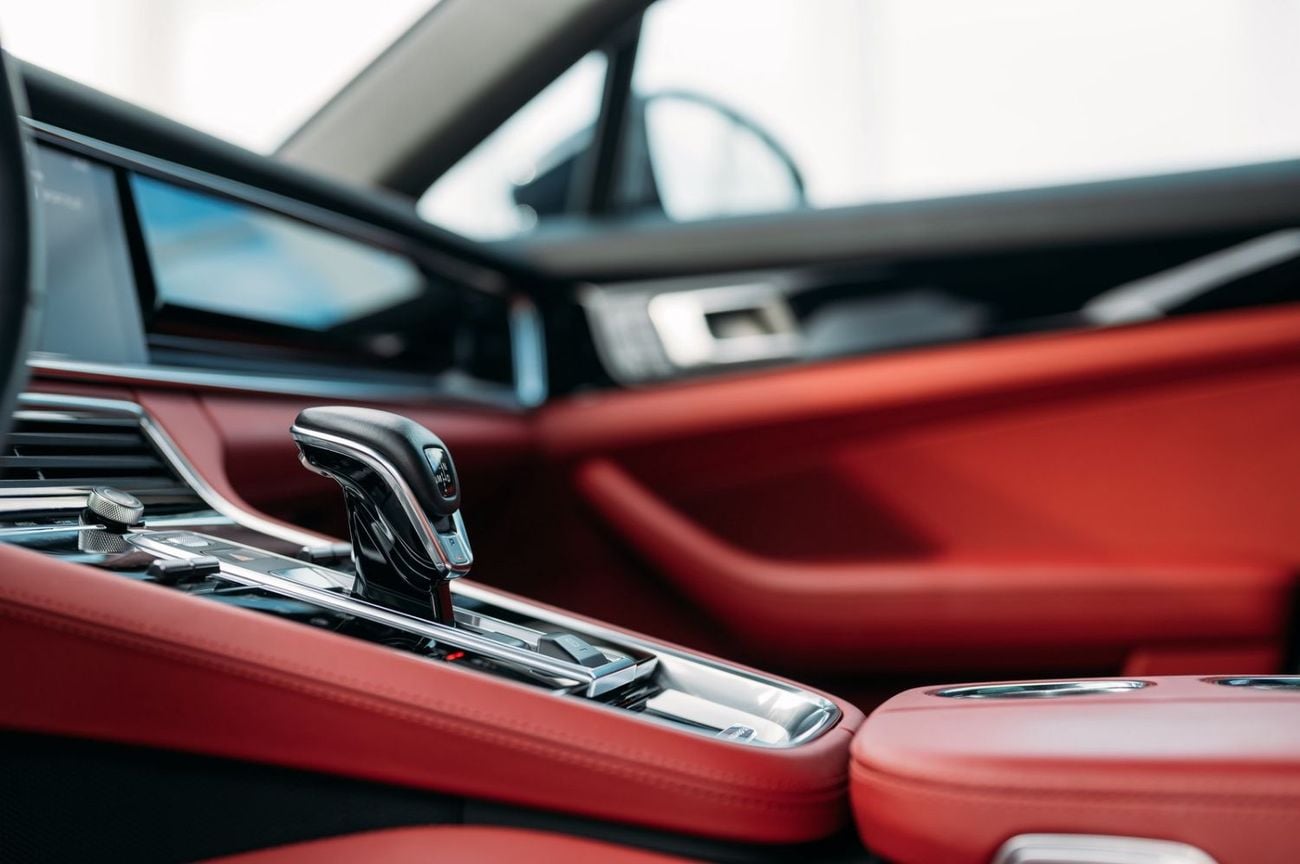 بورش باناميرا Porsche Panamera 2021 مواصفات خليجية