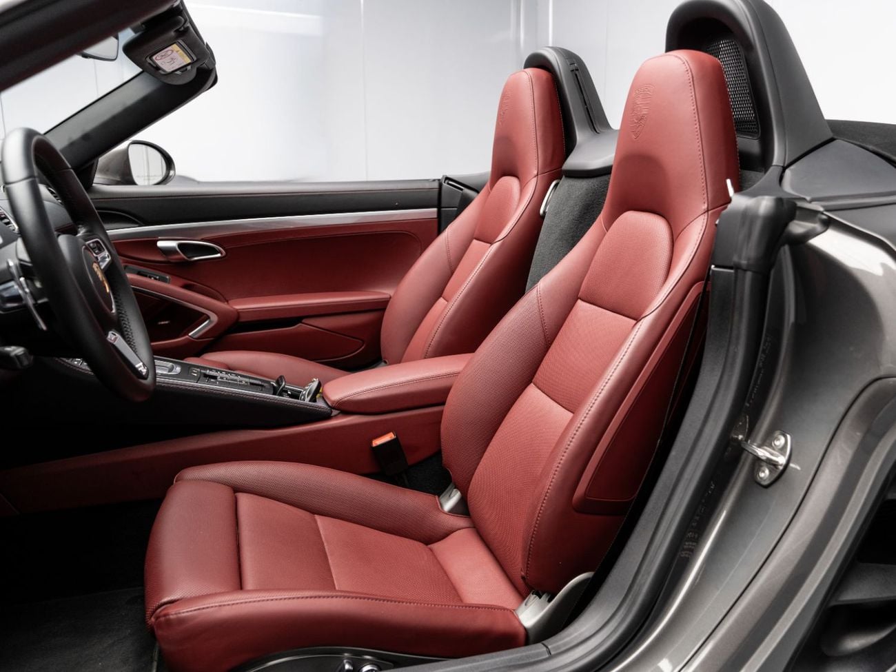 Porsche 718 Boxster STD SUMMER STARTS NOW | EXCLUSIVE DEAL BY BLACKLINE, 2025 Porsche Boxster,  Agency Warranty, GCC