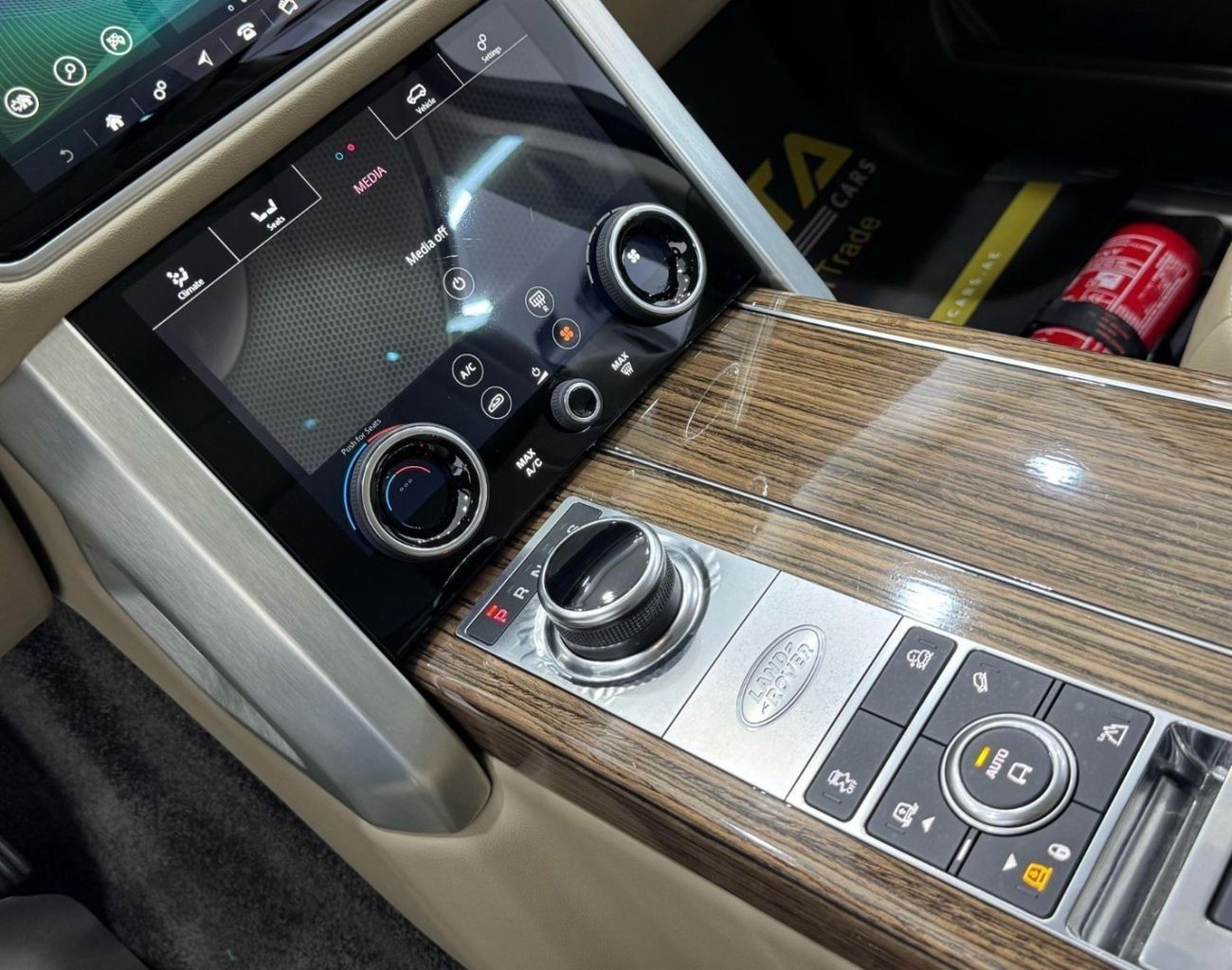 Land Rover Range Rover Vogue HSE 3.0L (340 HP) 2019 Range Rover Vogue HSE V6, Full Range Rover Service History, Excellent C