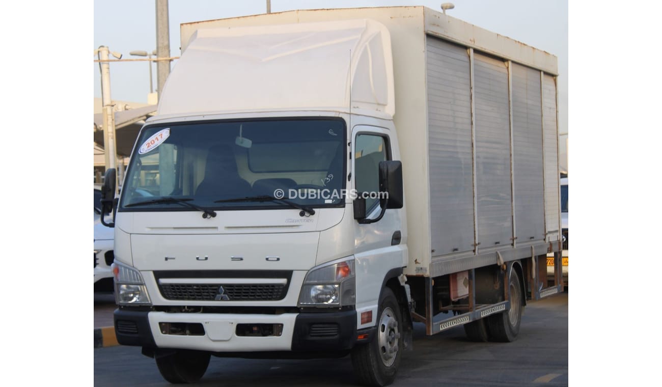 Mitsubishi Fuso Canter Mitsubishi Fuso 2017, GCC, in excellent condition, without accidents, very clean from inside and out