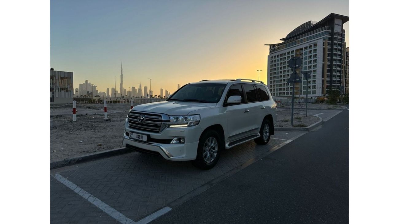 تويوتا لاند كروزر GXR