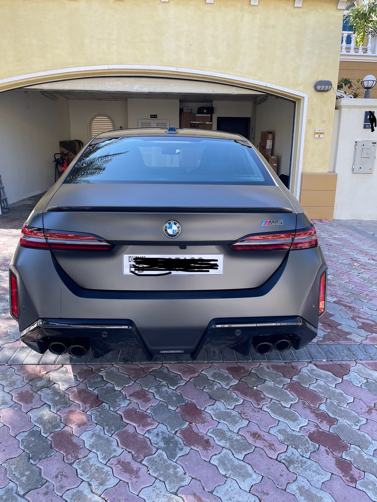 بي أم دبليو M5 AWD