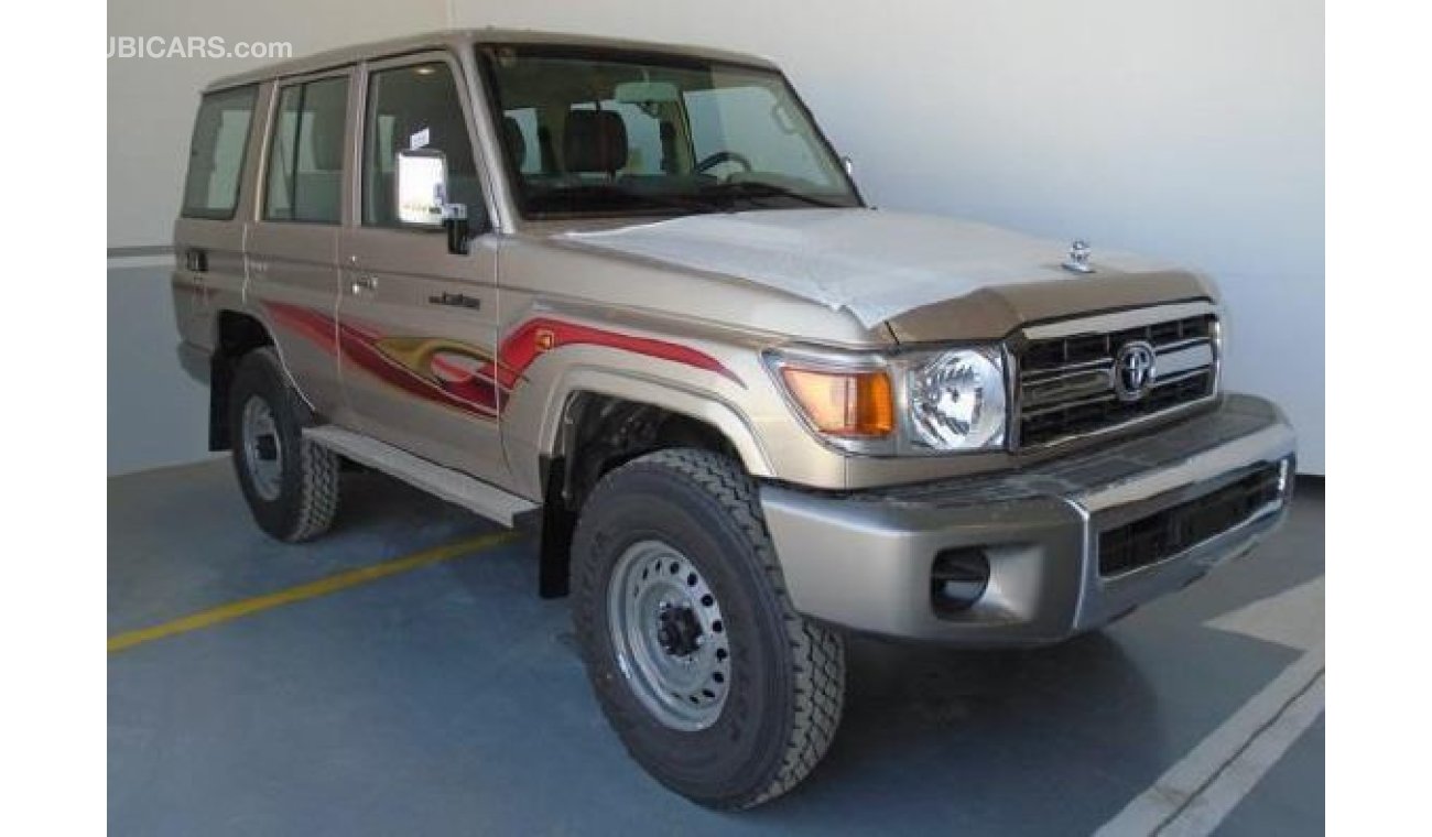 Toyota Land Cruiser VDJ76 HARDTOP PETROL BRAND NEW