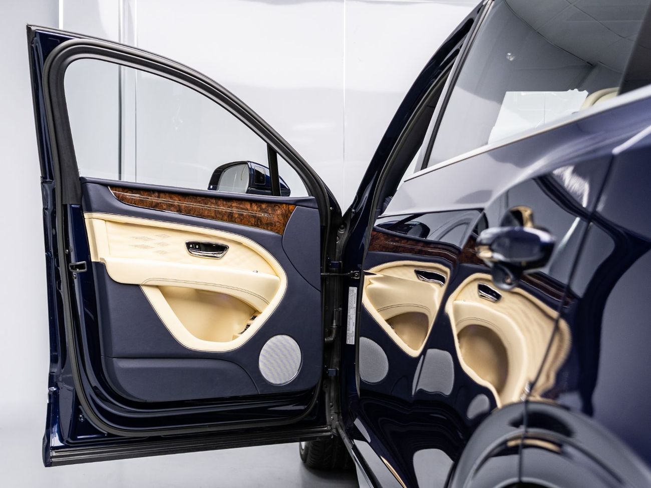 Bentley Bentayga Azure 4.0T The BEST Ramadan Offer in the UAE - Limited Time Only! Bentley Warranty, Low KM's, GCC