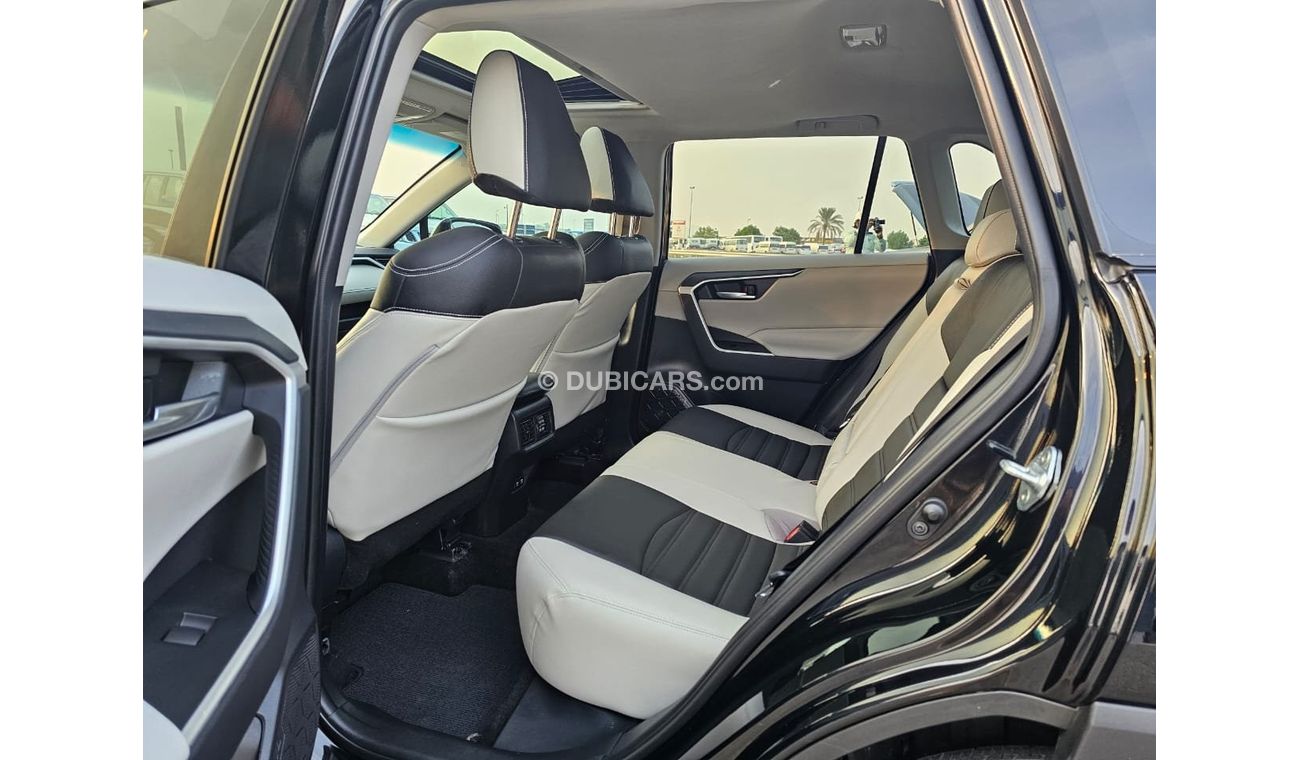 Toyota RAV4 Xle sunroof rear door atumatic