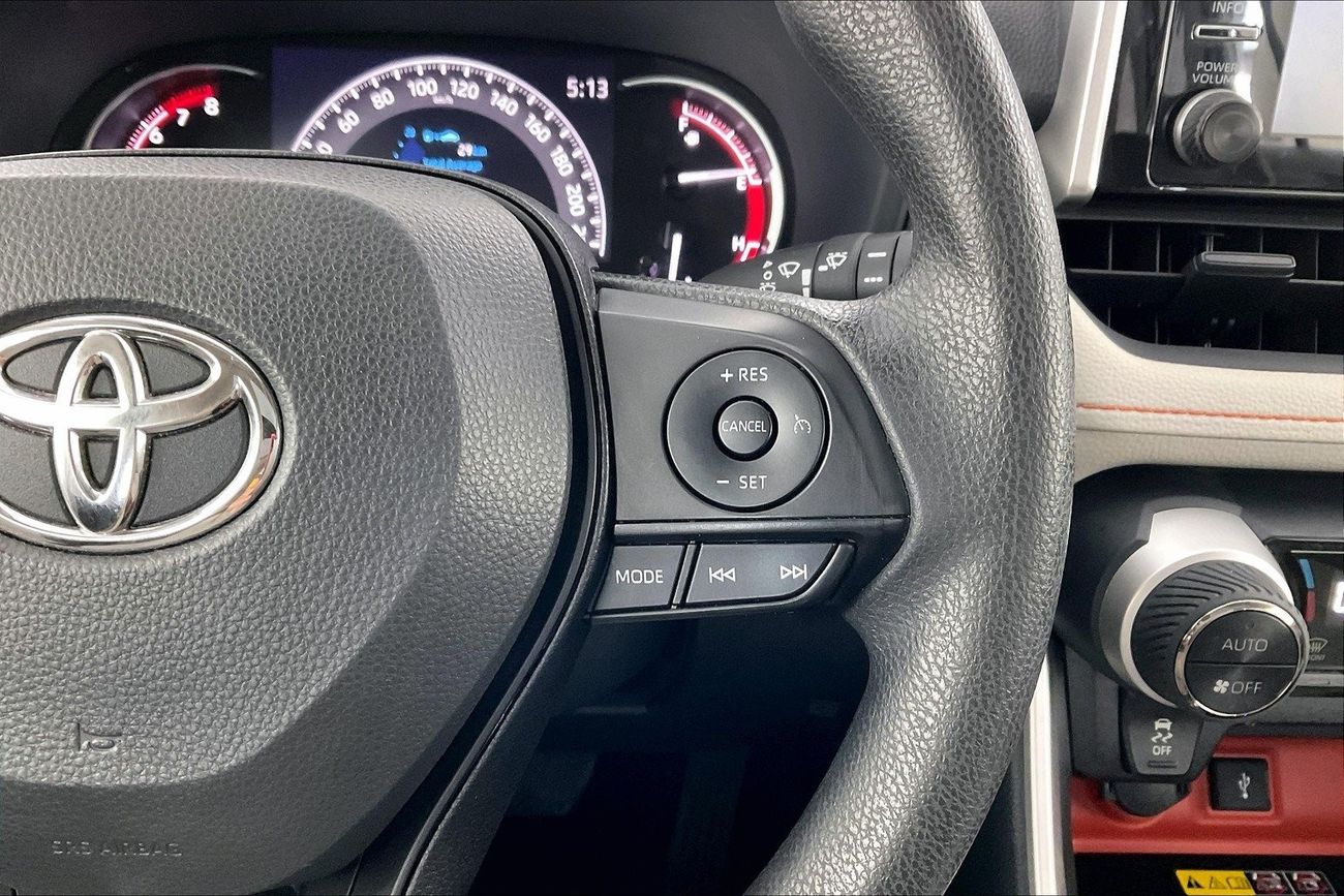 Chevrolet Captiva Premier | 1 year free warranty | 0 Down Payment