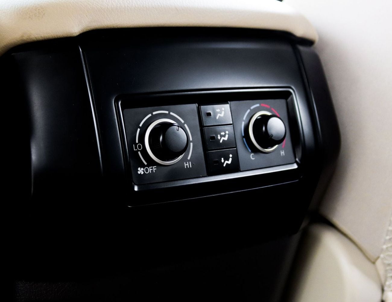 Toyota Prado EXR Toyota Prado | 4.0 L | 2019 | GCC | Accident-Free | In Excellent Condition | 1934 P.M
