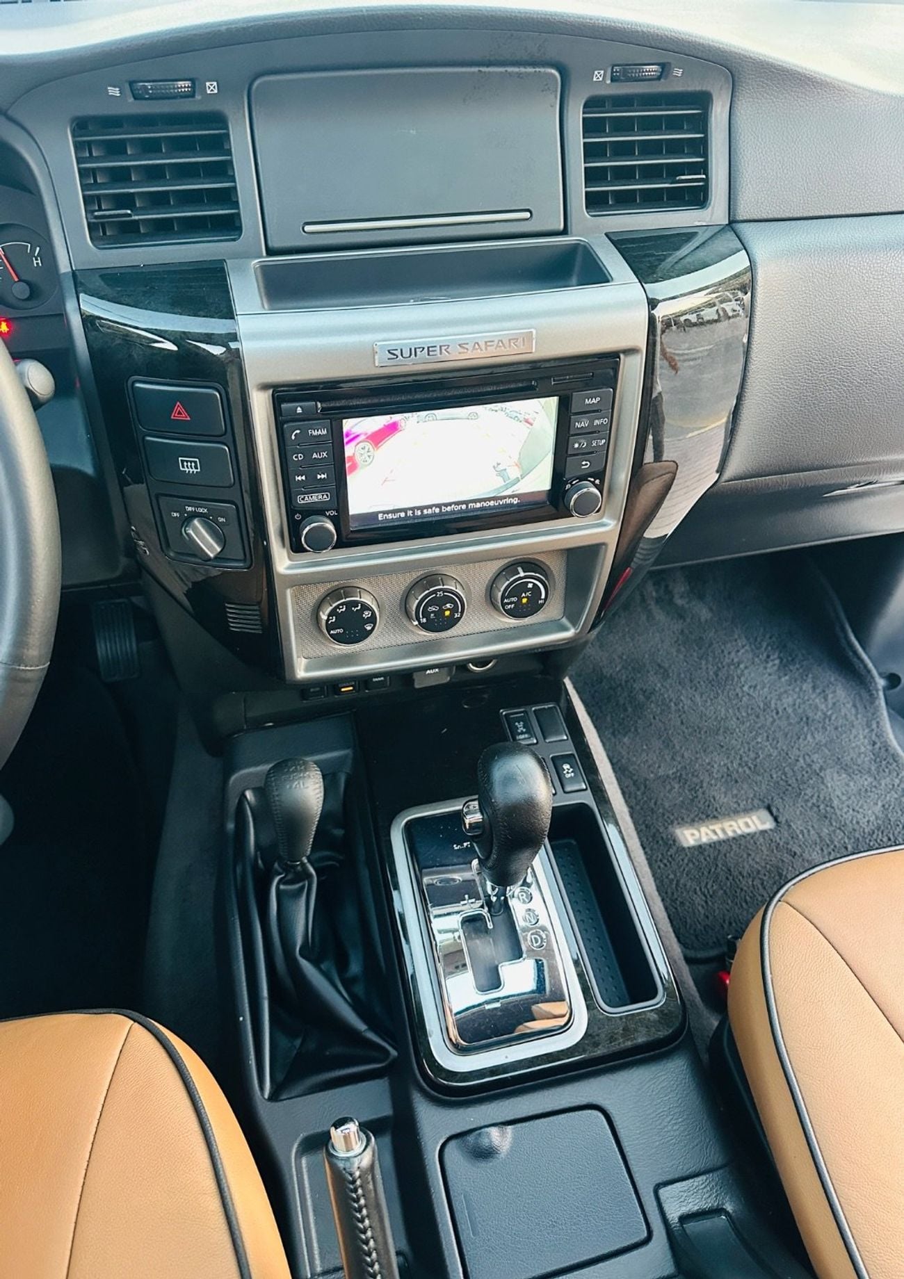 Nissan Patrol SUPER SAFARI