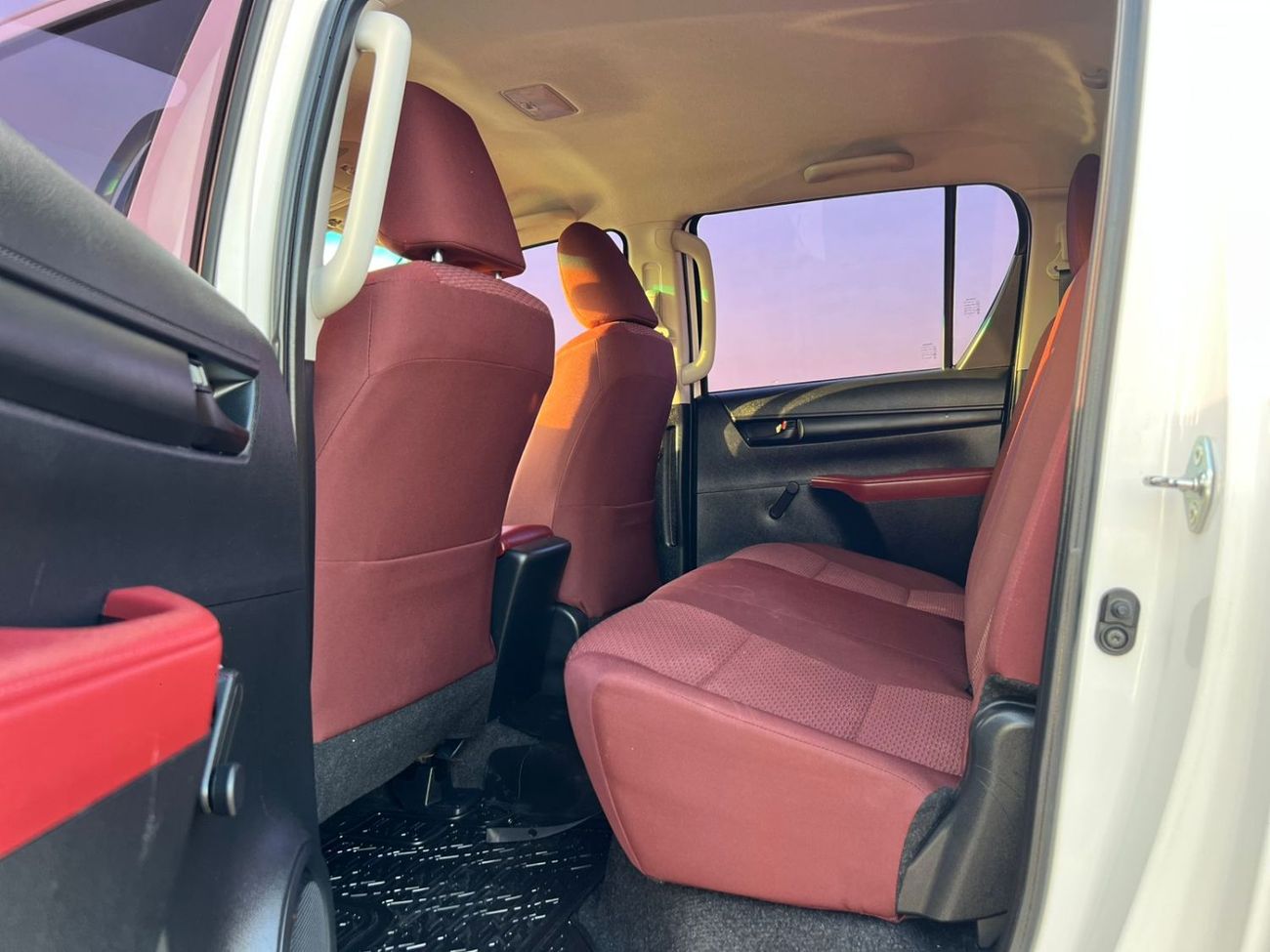 تويوتا هيلوكس 