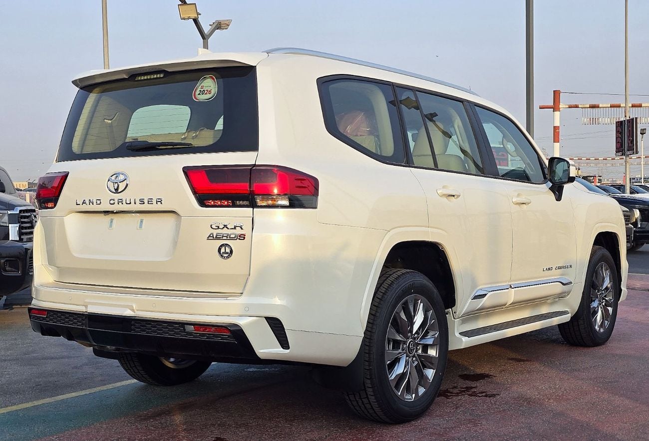 تويوتا لاند كروزر GXR Toyota Land Cruiser LC300 AERO S 4.0L A/T V6 4WD GCC White Color 2026 Model