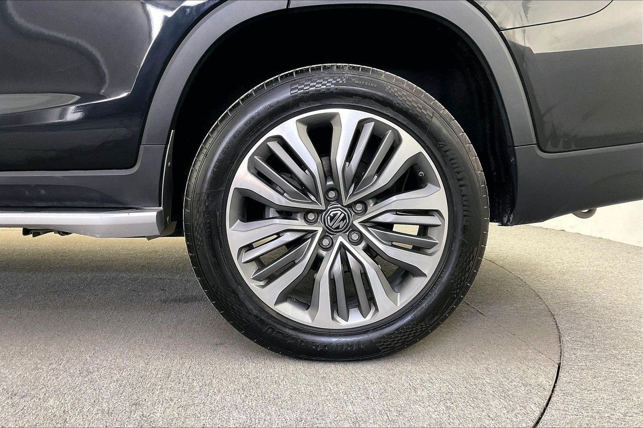 أم جي RX8 Luxury | شامل الضمان | 0 ﺪﻔﻋﺓ ﺃﻮﻟﻯ