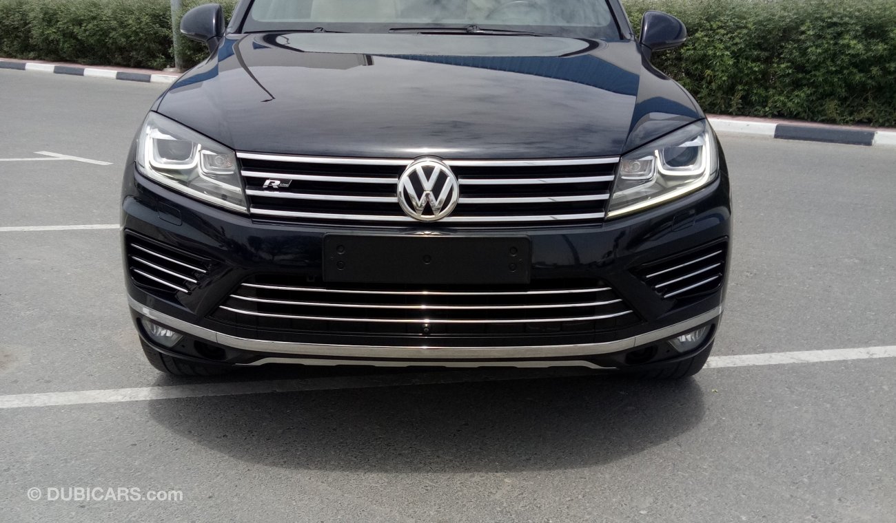 Volkswagen Touareg R-LINE BLUE-MOTION ONLY 1685 X60 MONTHLY V6 4X4 UNLIMITED KM WARRANTY