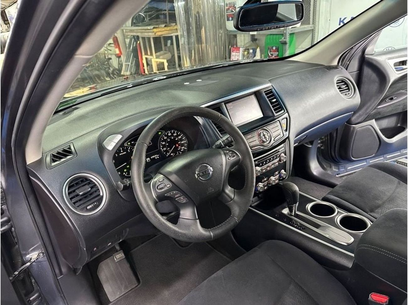 نيسان باثفايندر SV 3.5L (260 HP) FWD