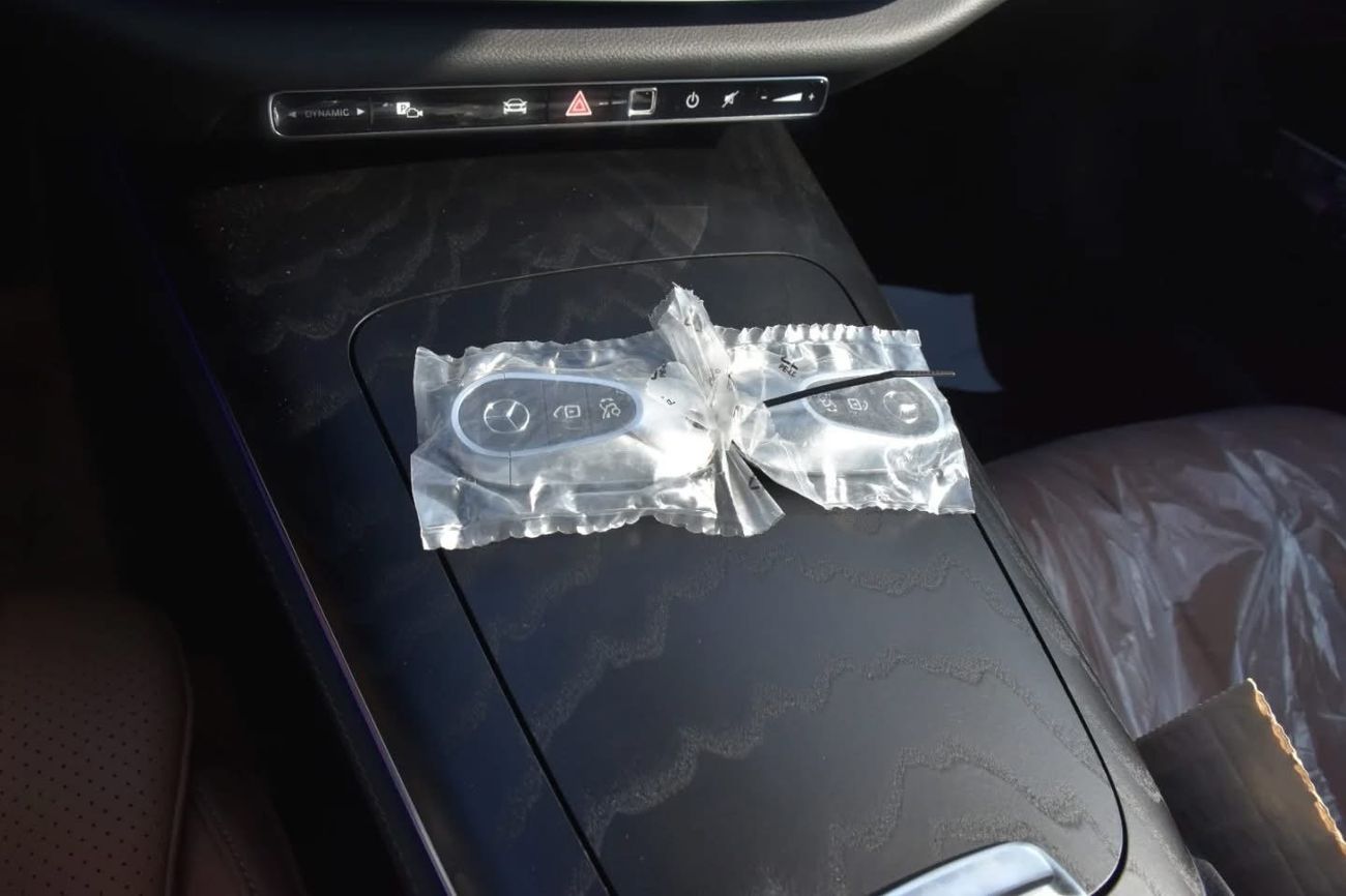 Mercedes-Benz E200 Zero km