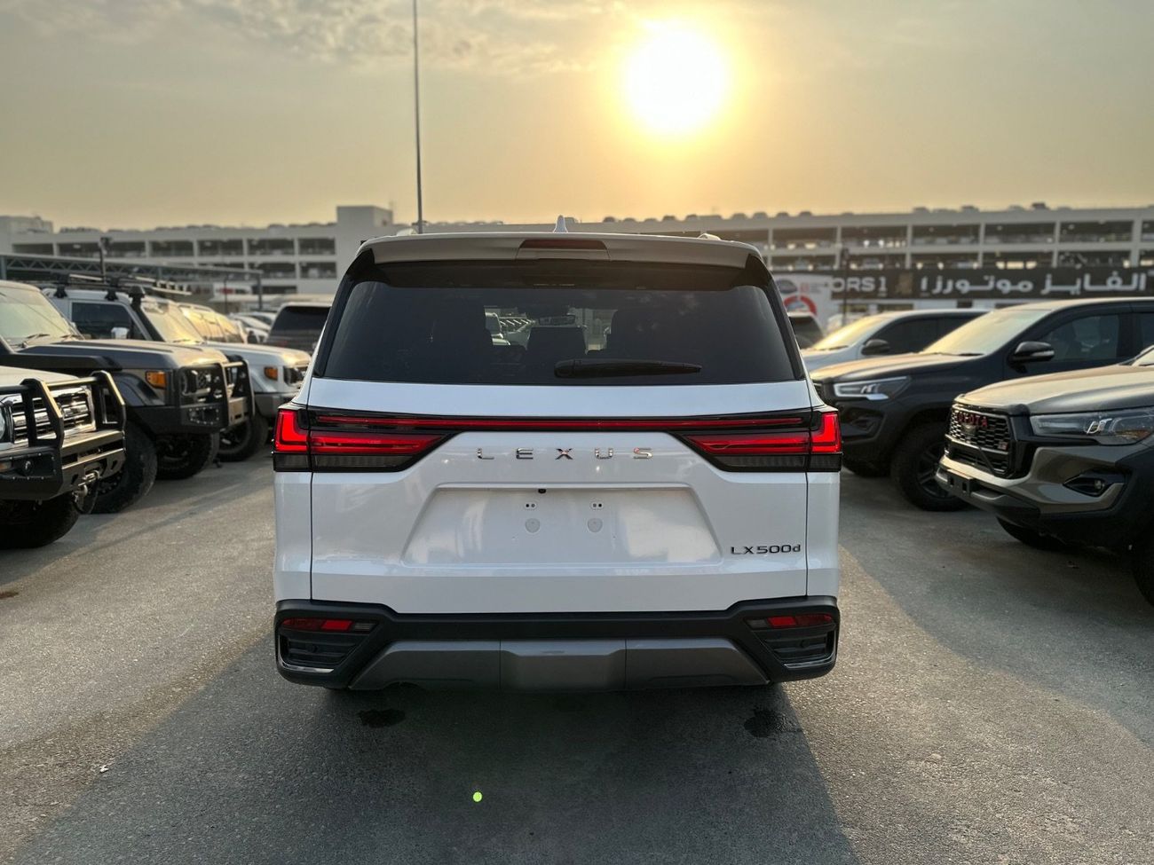 لكزس LX 500 LX 500D