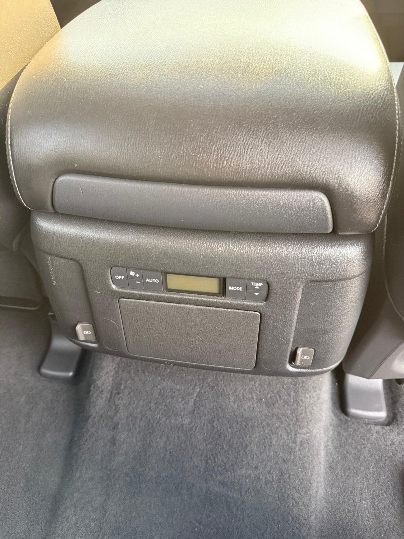 Nissan Armada 4WD SL Full Option