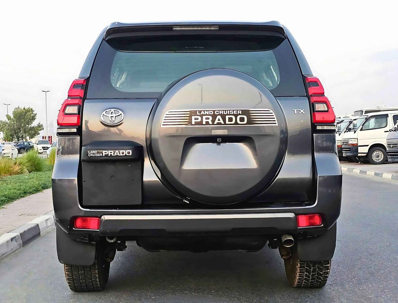 تويوتا برادو DIESEL TX/ 4WD/ 7 SEATS/ LEATHER/ DVD CAMERA/ EXPORT ONLY LOT# 209985