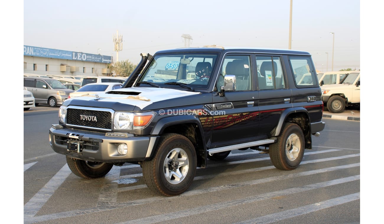 Toyota Land Cruiser 70 4.5L,LX76-G,WAGON,WITH DIFFERENTIAL LOCK,WINCH FULL OPTIONS,MT,2022MY ( FOR EXPORT ONLY)