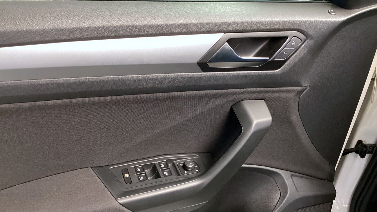 فولكس واجن T ROC Life | شامل الضمان | 0 ﺪﻔﻋﺓ ﺃﻮﻟﻯ