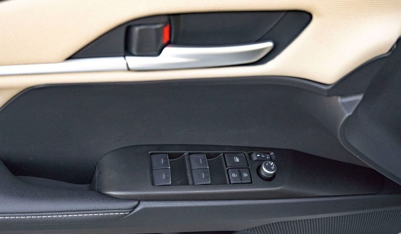 Toyota Camry 2025 Toyota Camry E-plus 2.5L Hybrid AT (White)